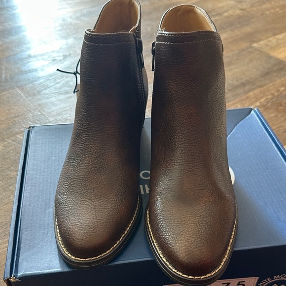 White Mountain Dark Brown Ankle Boots - Picture 3 of 4